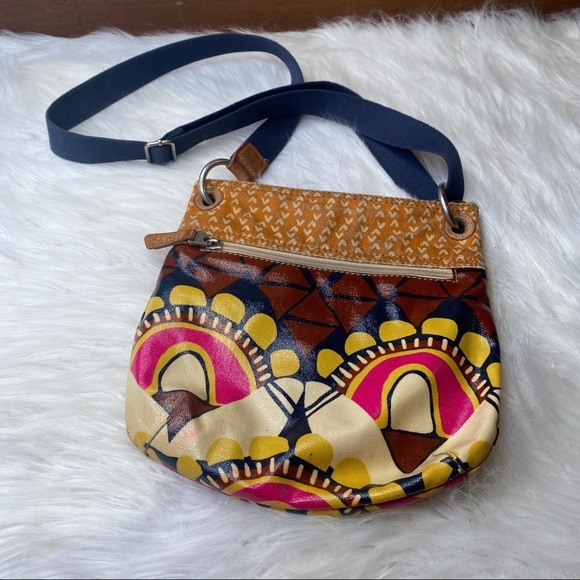 Fossil Key-Per Coated Pattern Multicolored Adjustable Strap Purse With Pockets - Picture 1 of 13